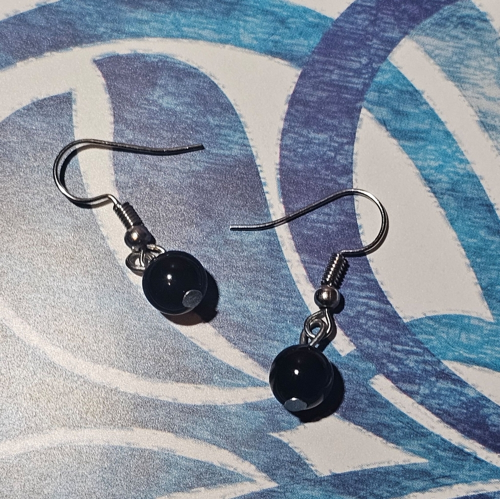 Dangle earrings
